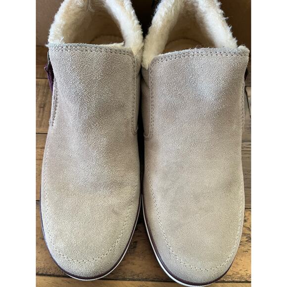 BEARPAW Amanza Suede Sneaker with Rain & Stain Repellent Women's Sz 9 - Picture 5 of 9